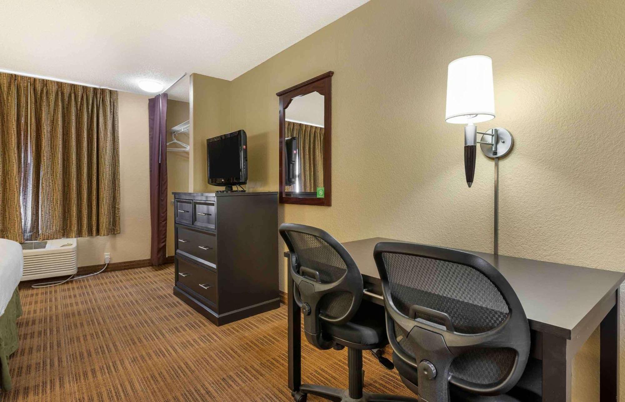 Extended Stay America Suites - Champaign - Urbana Exterior foto