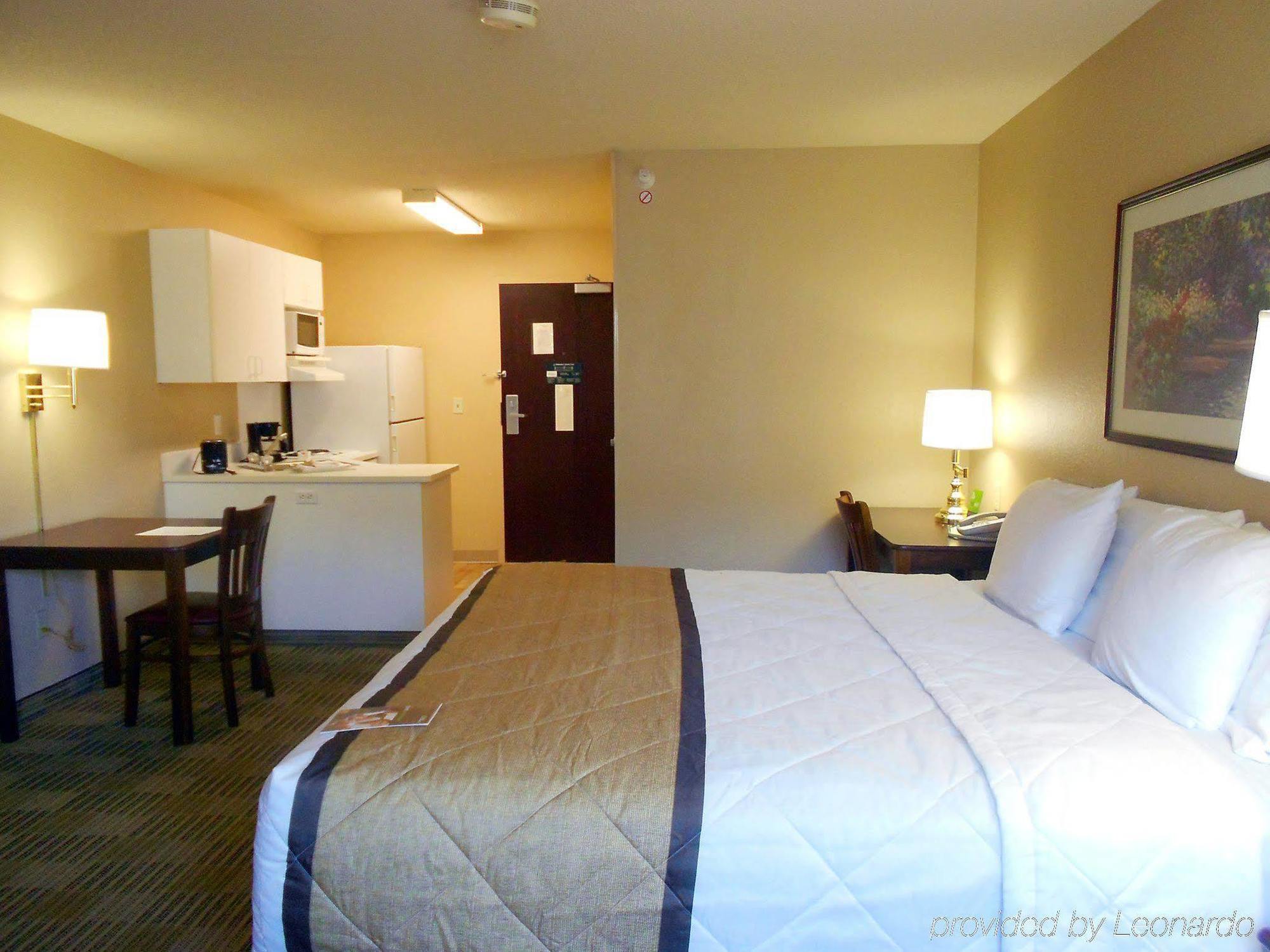 Extended Stay America Suites - Champaign - Urbana Exterior foto